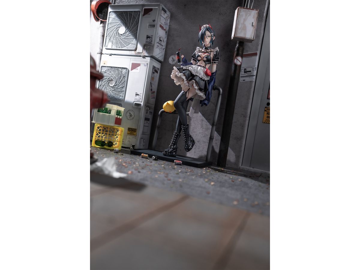Azur Lane: Ulrich von Hutten Mayhem Maid Ver.