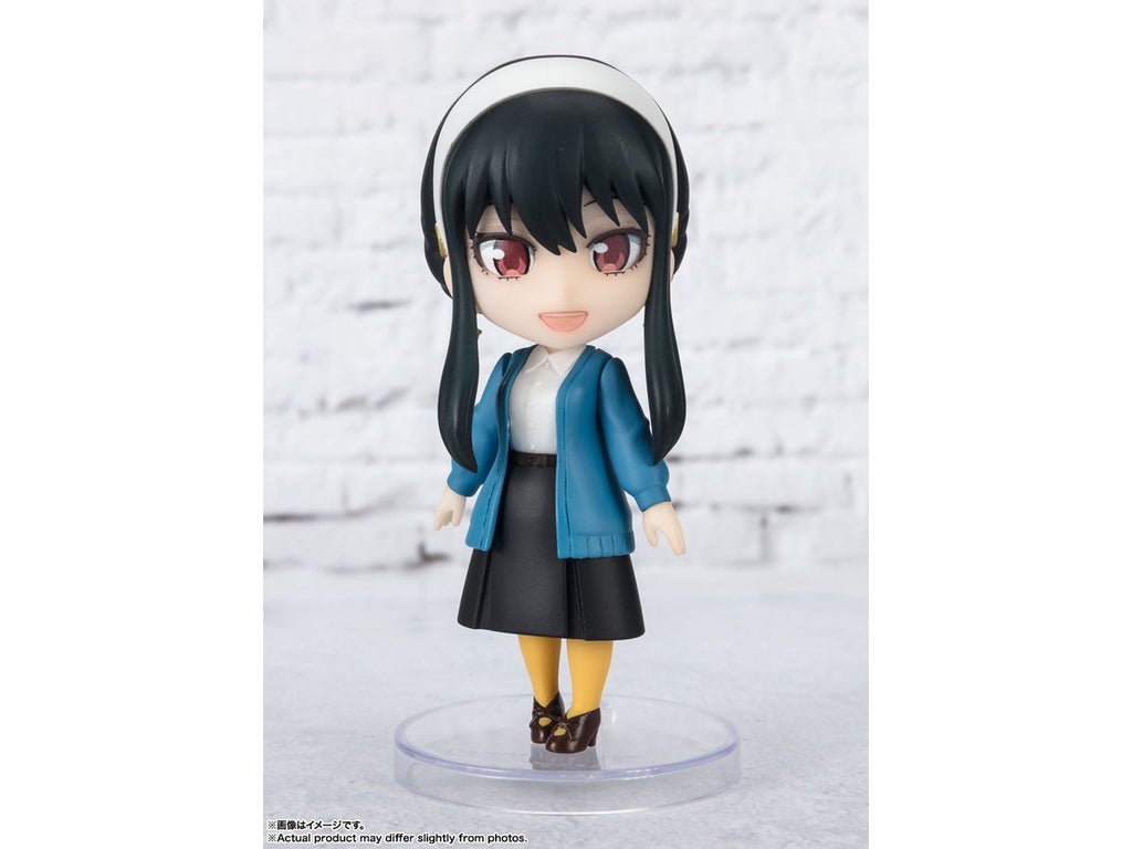 Figuarts mini Yor Forger -Ooting Outfit- (Spy x Family)