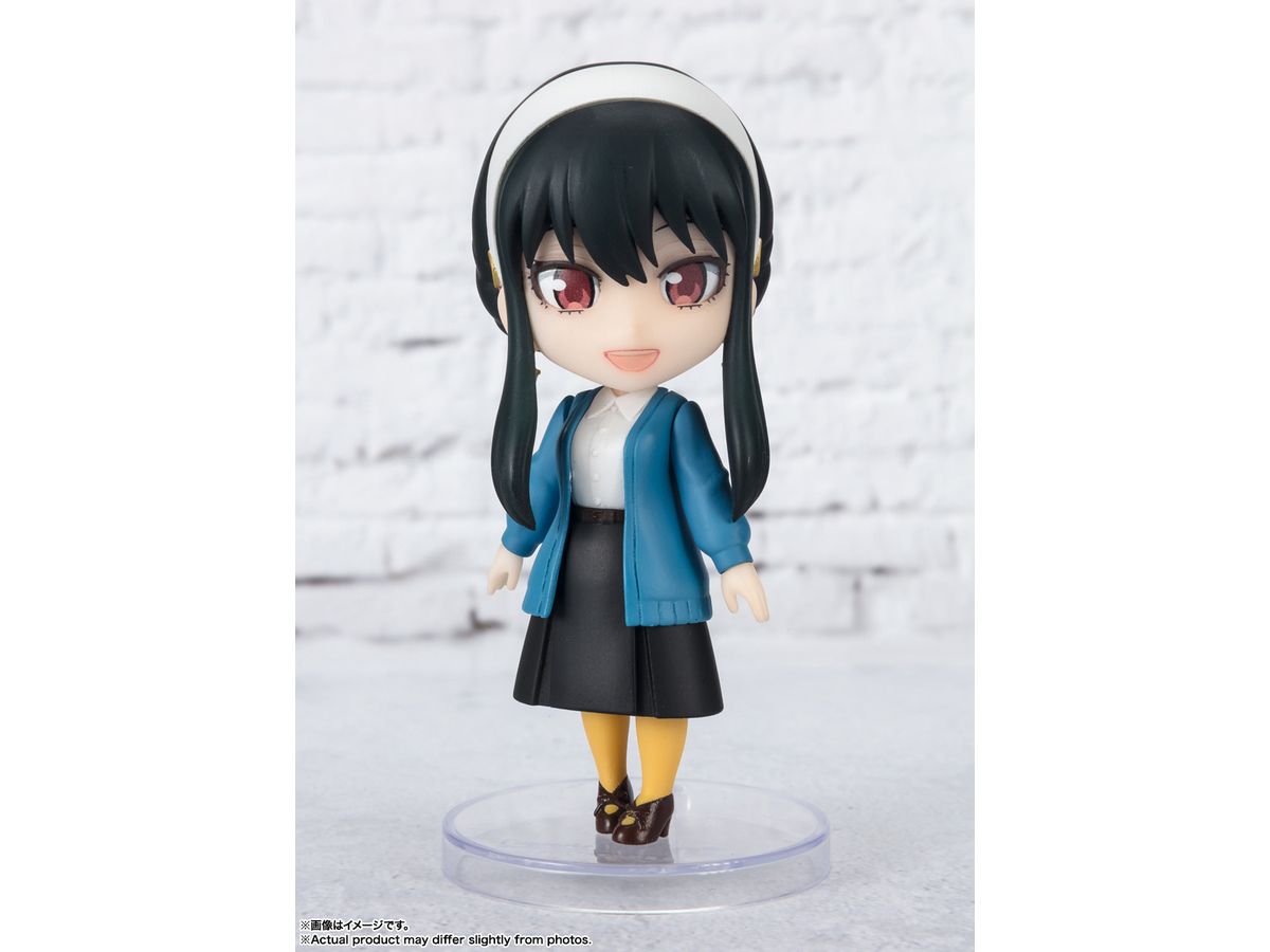 Figuarts mini Yor Forger -Ooting Outfit- (Spy x Family)