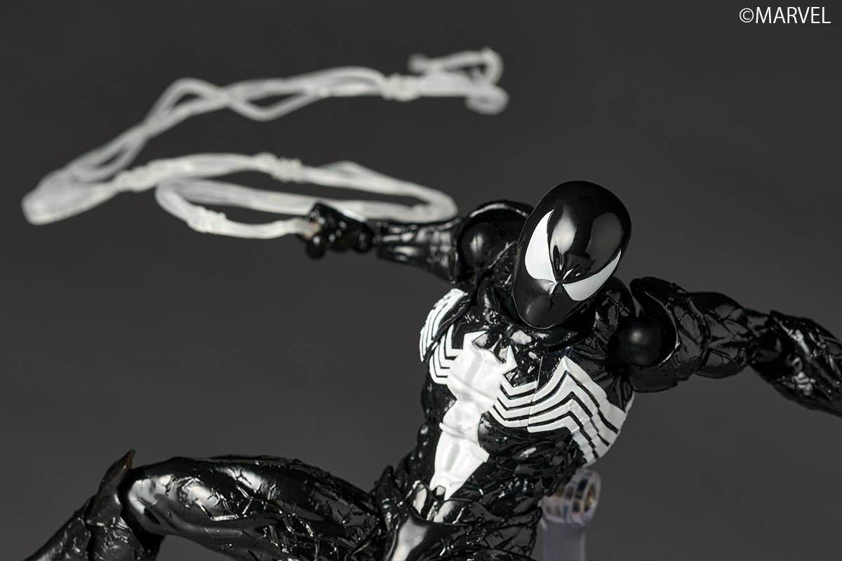 Revoltech Amazing Yamaguchi Symbiote Spider-Man (Reissue)